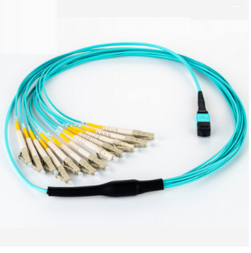 MPO-LC MPO Schnur-Faser-Optikverbindungskabel-Aqua Verbindungsstück-8