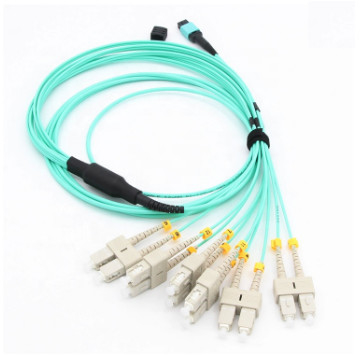 8 Frau des Kern-12 des Kern-MPO Millimeter OM3 OM4 Faser-Optikverbindungskabel LC 12 zum Kern-MPO MTP